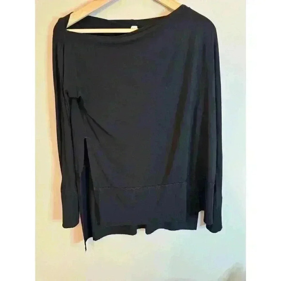We The Free Luna Long Sleeve Top Blouse Side Slits Size XS Wide Neck Black - Picture 1 of 6